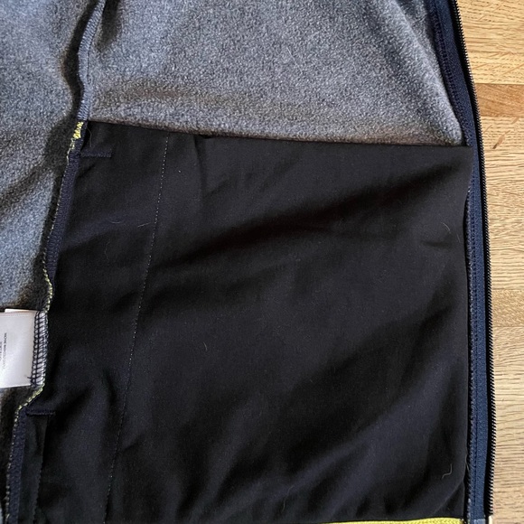 Columbia Gray and Yellow Performance Fishing Gear Full Zip Fleece Vest - Size M - Picture 9 of 11
